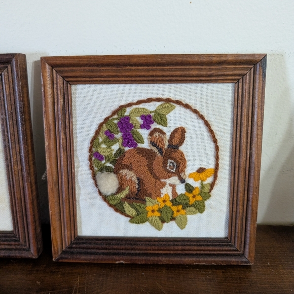 Vintage Crewel Pair Embroidered Woodland Animal Wall Art Set Rabbit Mouse - Picture 3 of 6